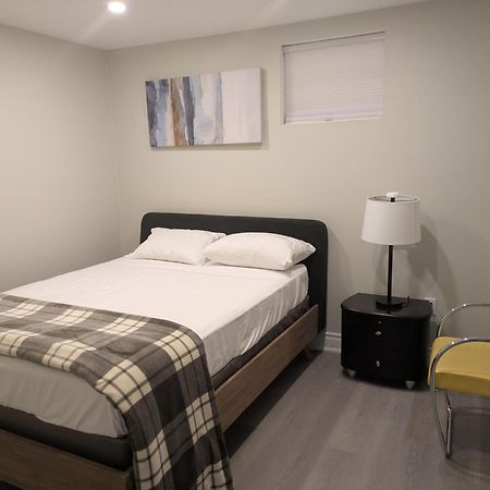 ברמפטון Stunning Furnished 2Bedroom/2Washroom Apartment מראה חיצוני תמונה