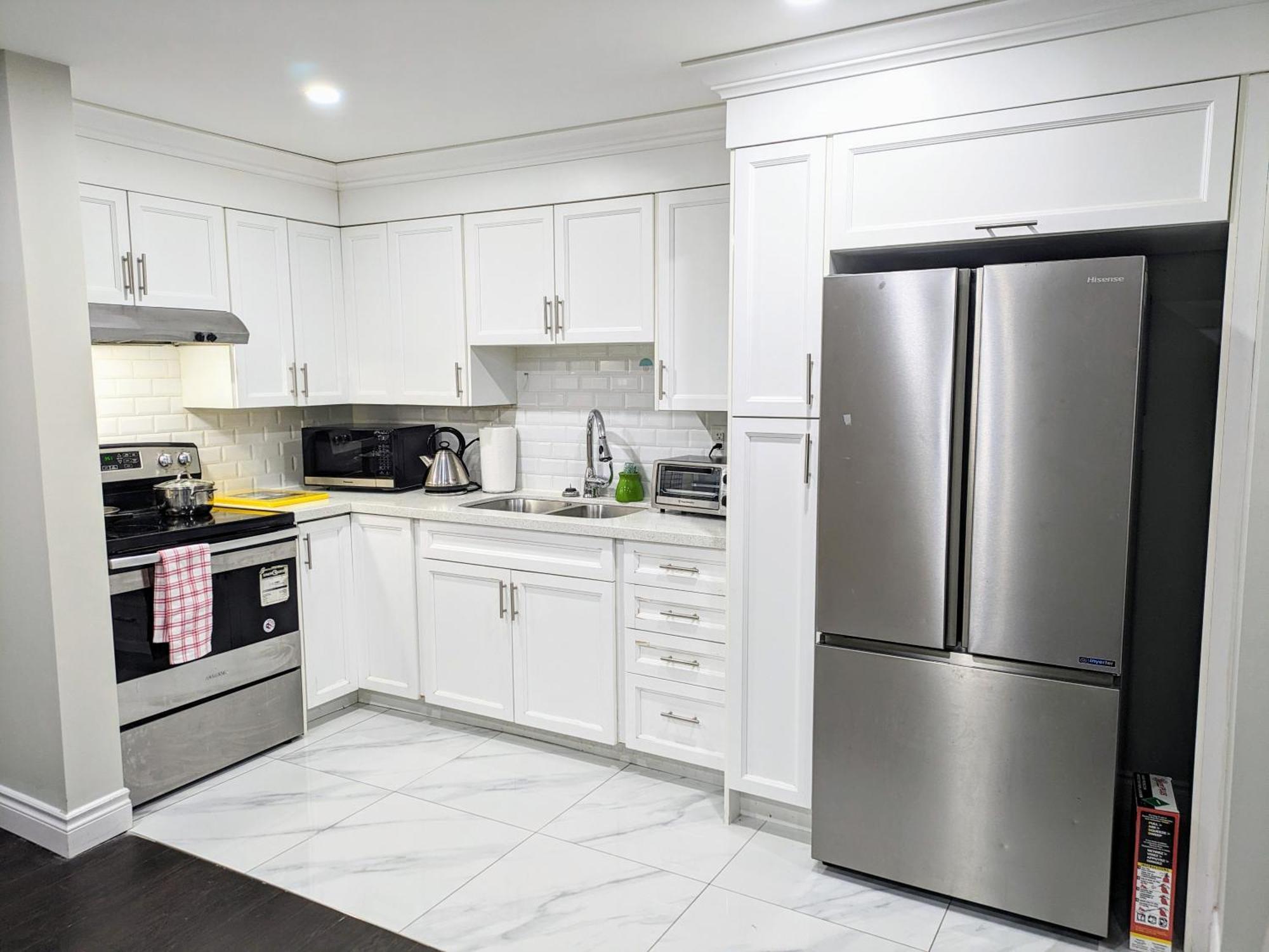 ברמפטון Stunning Furnished 2Bedroom/2Washroom Apartment מראה חיצוני תמונה