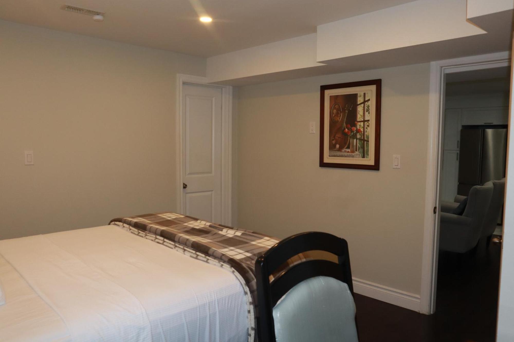 ברמפטון Stunning Furnished 2Bedroom/2Washroom Apartment מראה חיצוני תמונה