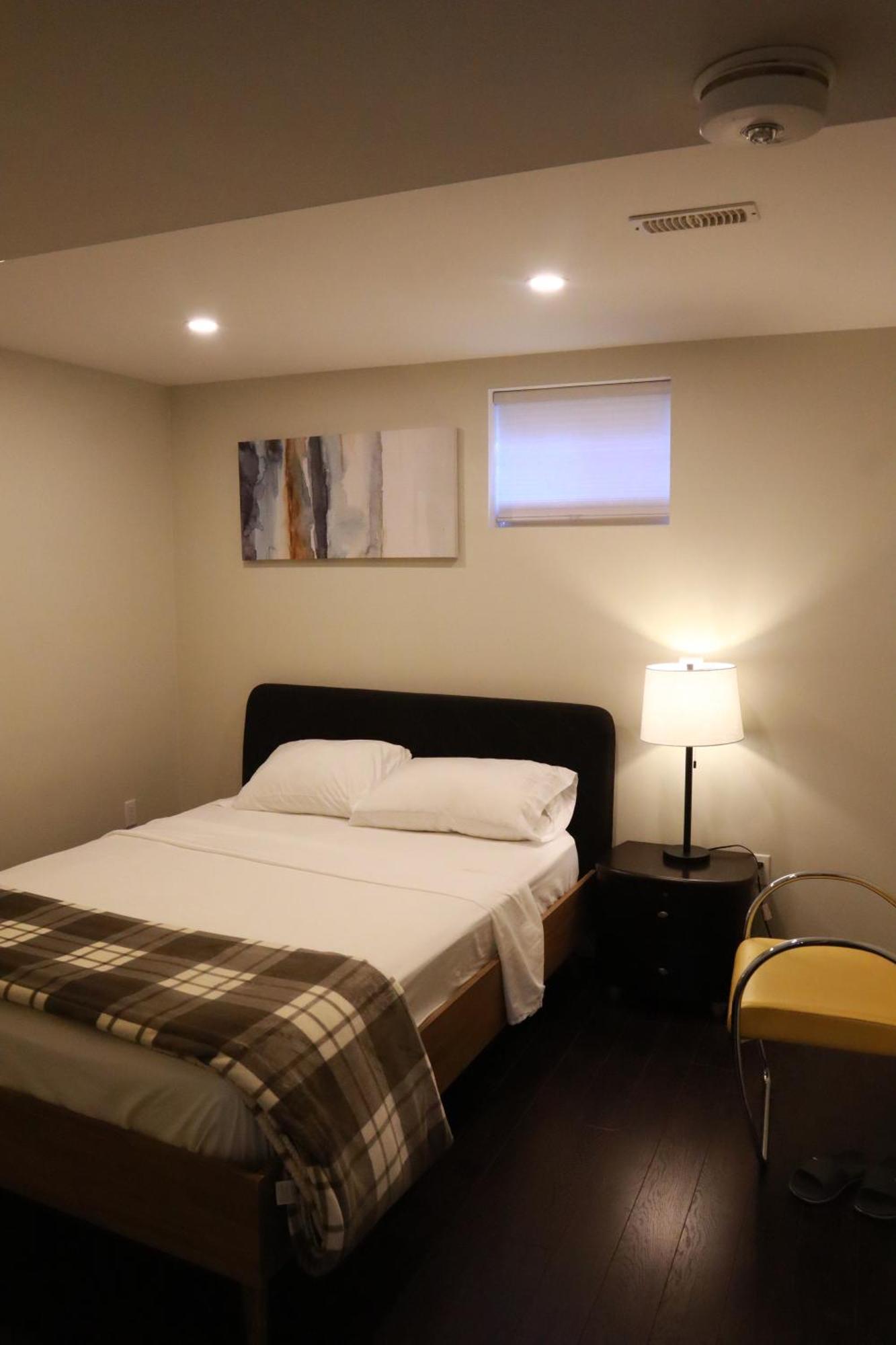 ברמפטון Stunning Furnished 2Bedroom/2Washroom Apartment מראה חיצוני תמונה